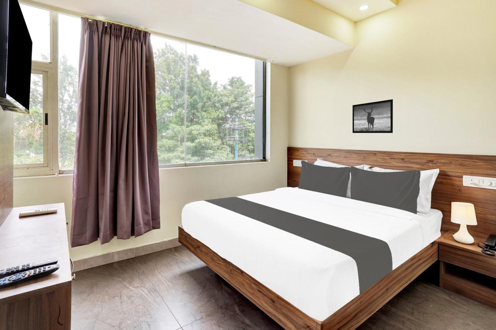 Hotel O Gayathri Metro Deluxe بنغالور المظهر الخارجي الصورة