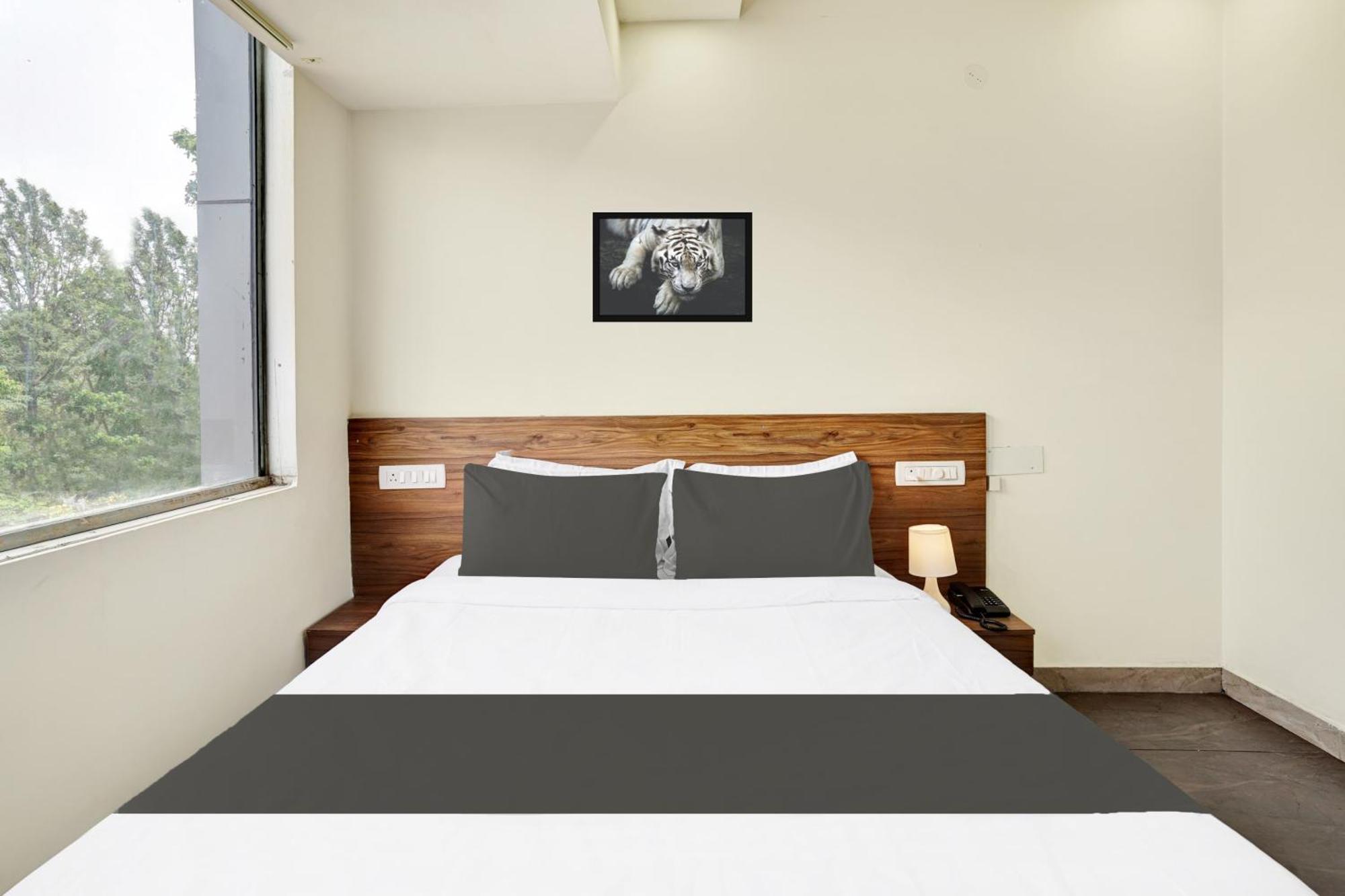 Hotel O Gayathri Metro Deluxe بنغالور المظهر الخارجي الصورة